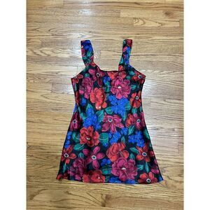 Sedu Chemise Women’s Sexy Silk Feel Size M Sleepwear Lingerie. Good Condition.